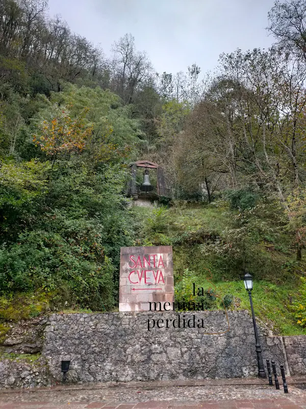 La Campana o Campanona ©Fotografía propia La Campana o Campanona ©Fotografía propia