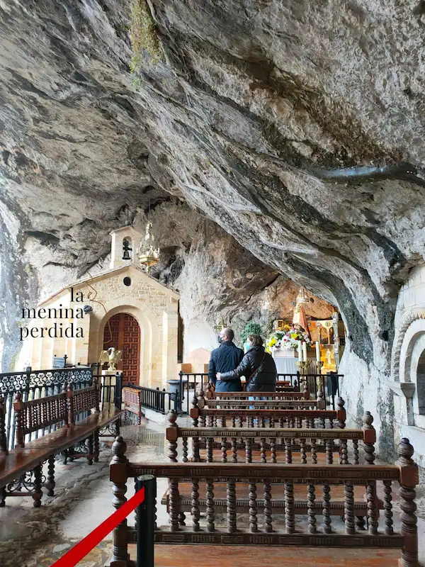 Santa Cueva ©Fotografía propia Santa Cueva ©Fotografía propia